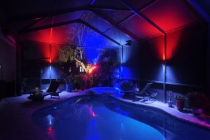 Pool lanai lighting tamp