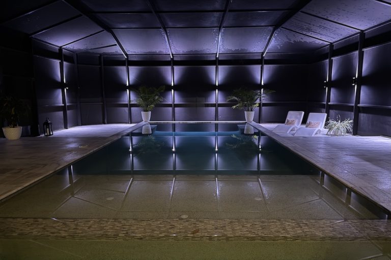 What Are RGBW Up/Down Sconces?